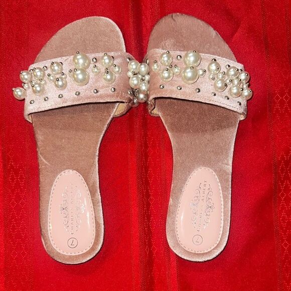 Charles Albert Rose Gold Sandals with Pearl Embellishments Size 7 - Picture 4 of 11